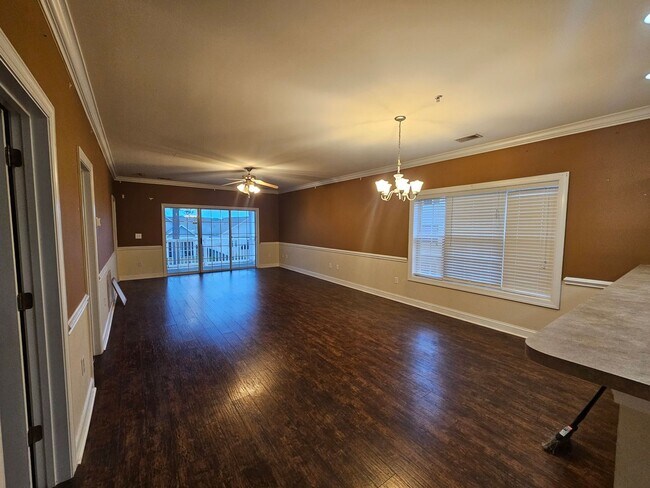 Building Photo - The Gardens @ Cypress Bay - 204