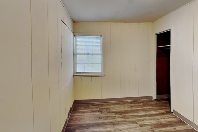 Building Photo - 207 Stanton Ave