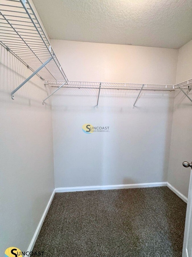 Building Photo - 8048 Hastings St