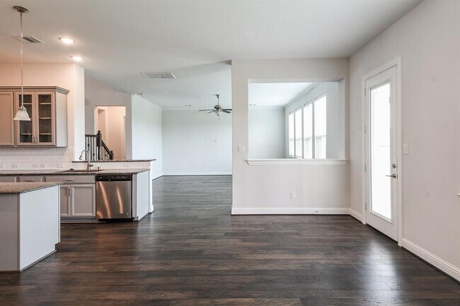 Building Photo - 3802 W Vicksburg Estates Dr