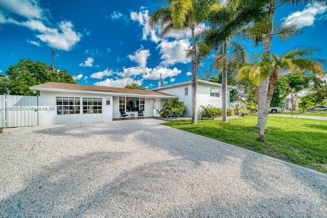 Primary Photo - 1275 NE 204th Terrace