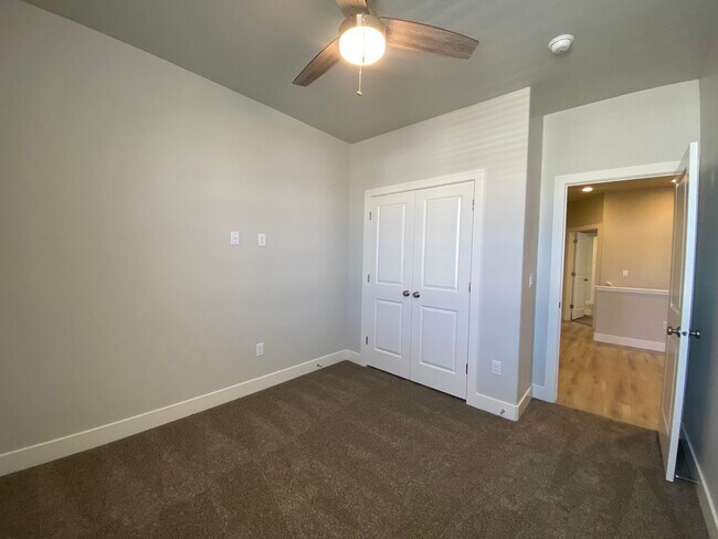 Building Photo - 3 BEDROOM SAND HOLLOW TOWNHOME FOR RENT!