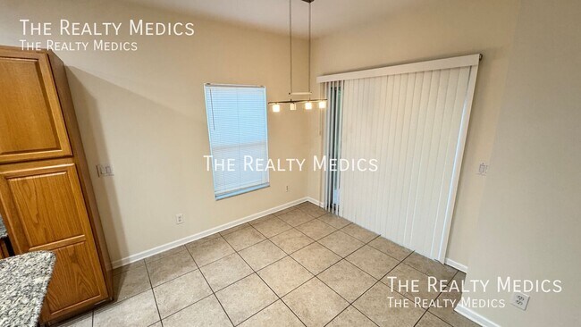 Building Photo - 626 Fern Lake Dr