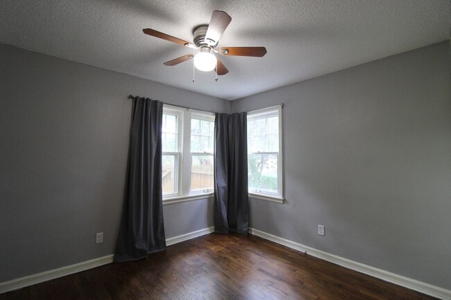 Building Photo - 3 Bedroom 1.5 Bath Home In The Waldo Area