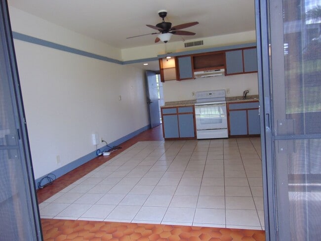 Building Photo - Waiakea Villas Condo - Studio w/ full kitchen plus lanai