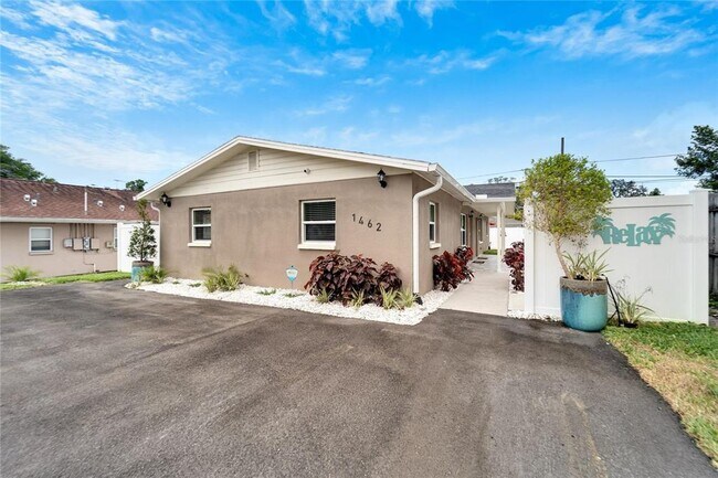 Building Photo - 1462 Cleveland St