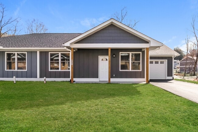 Building Photo - 216 Sycamore Cv Rd