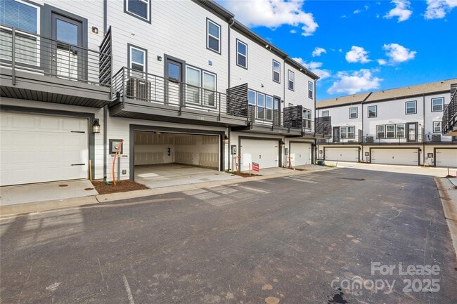 Building Photo - 3240 Stelfox St