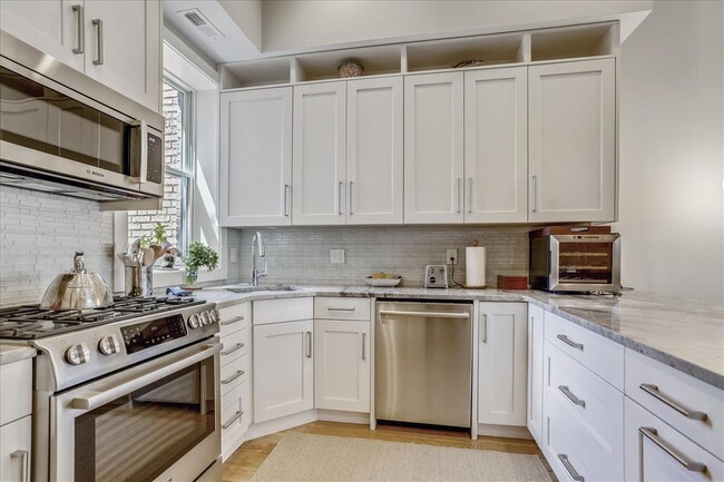 Building Photo - 2024 16th Street NW, # 3