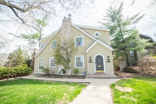 Building Photo - 4316 Rockhill Rd