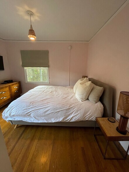 Building Photo - 2932 St George St