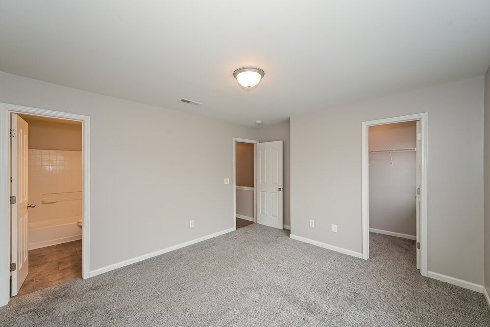 Building Photo - 8043 Logan Dr