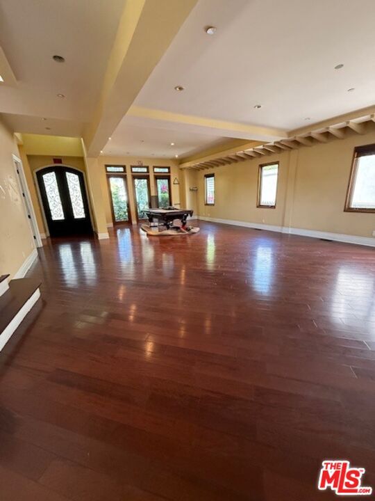 Building Photo - 1126 Yale St