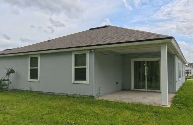 Building Photo - 70409 Winding River Dr
