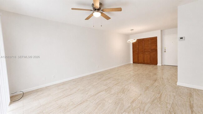 Building Photo - 3101 Oakland Shores Dr