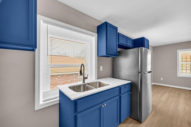 Building Photo - Charming 2BR Duplex in Atlanta