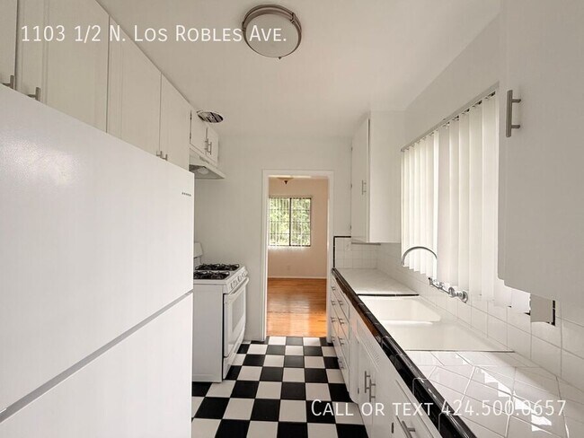 Building Photo - 1103 1/2 N. Los Robles Ave.-