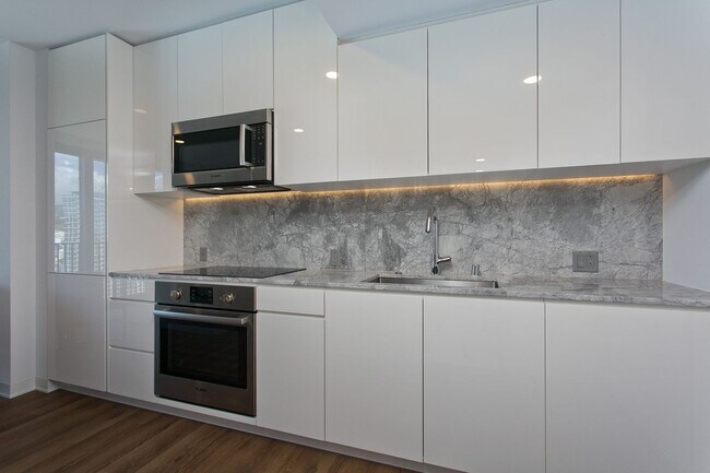 Building Photo - A'ali'i 2516 - Furnished Studio