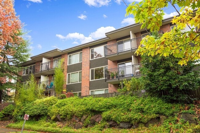 Building Photo - 524 Federal