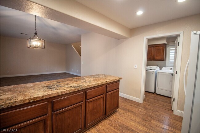 Building Photo - 9309 Scenic Mountain Ln