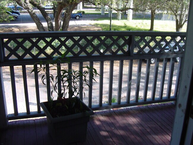 Building Photo - 214 19th St N