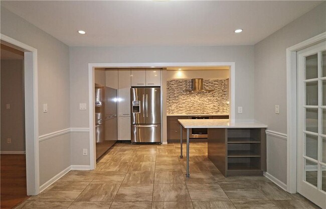 Building Photo - 40 Glenald Way NW