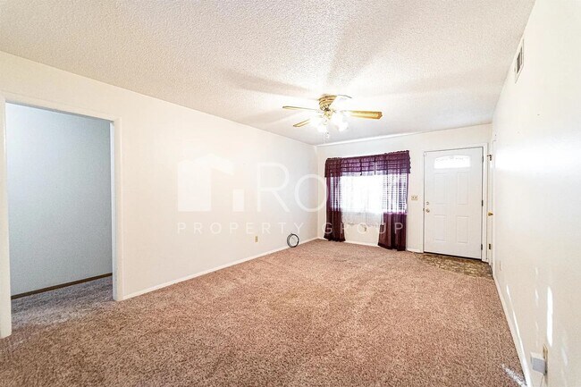 Building Photo - 3 Bedroom Home with 2-Car Garage and Covered Parking