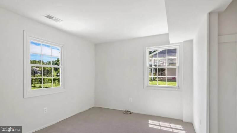 Building Photo - 4223 Lees Corner Rd