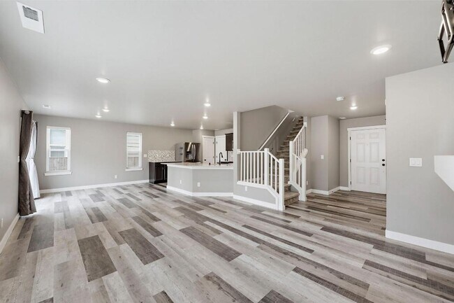 Building Photo - Spacious Newer Lacey Home | 3-Bed Home with A/C, Gas Fireplace, Bonus Loft & Fully Fenced Backyard!