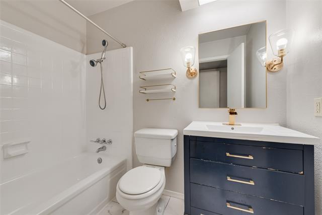 Building Photo - 1804 Ridgeview Plaza