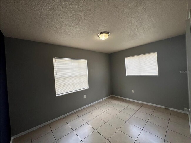 Building Photo - 800 N Hastings St