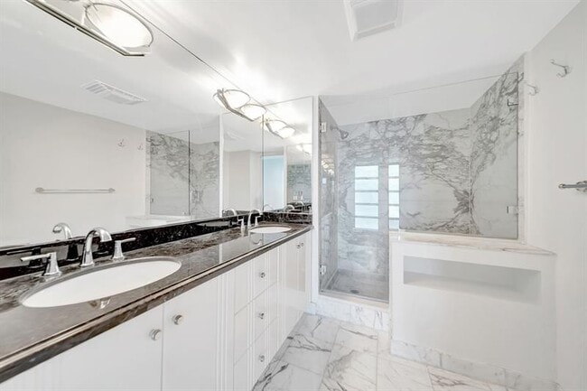 Building Photo - 1360 S Ocean Blvd