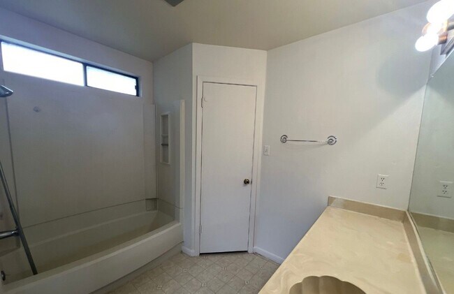 Building Photo - 4907 Cana Cove
