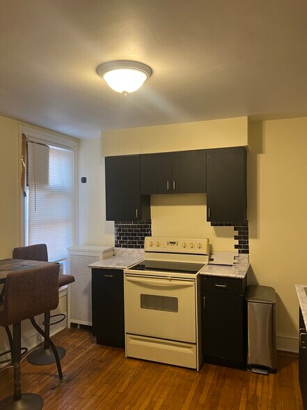 Building Photo - 6055 Frankford Ave