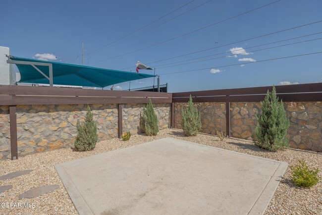 Building Photo - 13448 Emerald Rose Ct