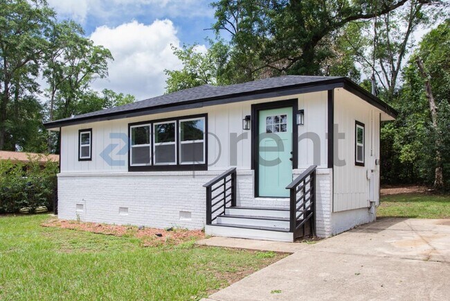 Building Photo - Unit