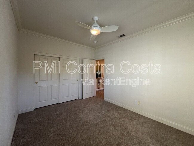 Building Photo - 124 Molly Way