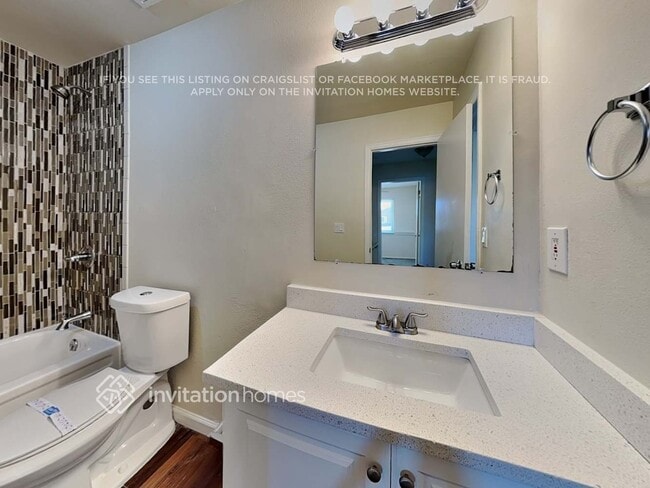 Building Photo - 15779 E Princeton Pl