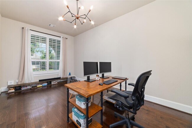 Building Photo - 17402 Hankar Way