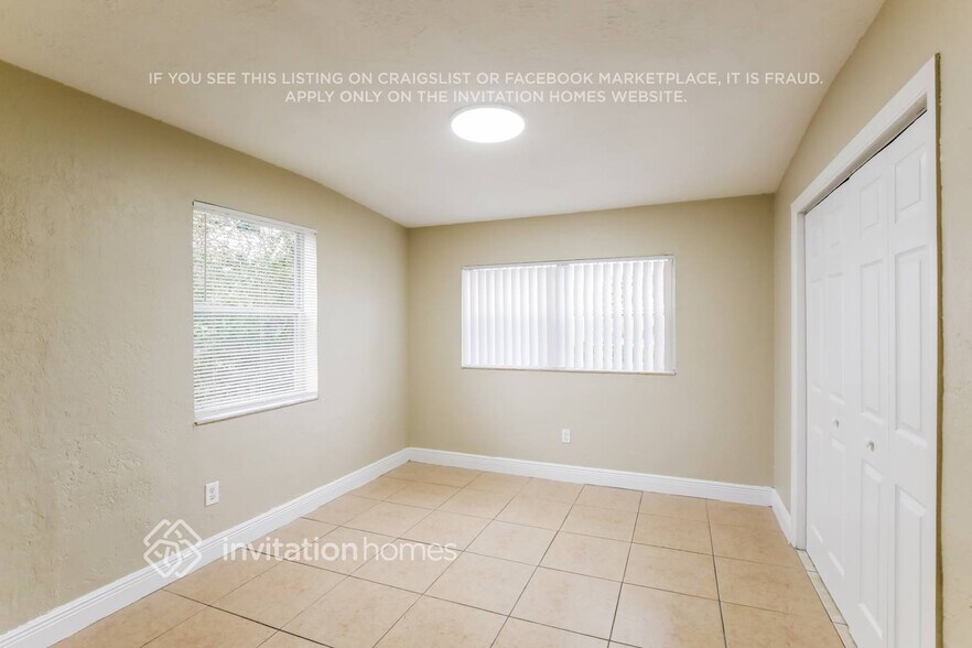 Building Photo - 617 SW 4th St