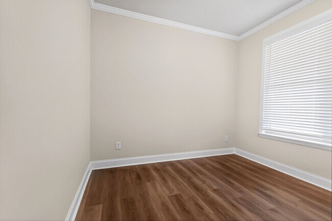 Building Photo - 4 BEDROOM SINGLE FAMILY HOME IN BRASELTON!