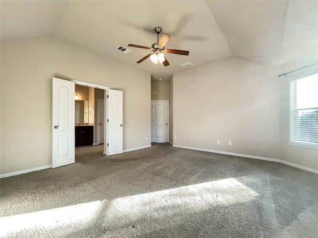 Building Photo - 2468 Millbrook Loop