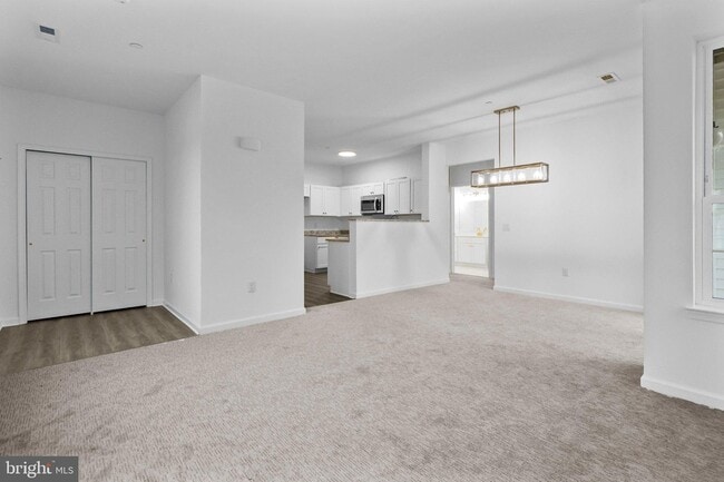 Building Photo - 11112 Cornerstone Dr