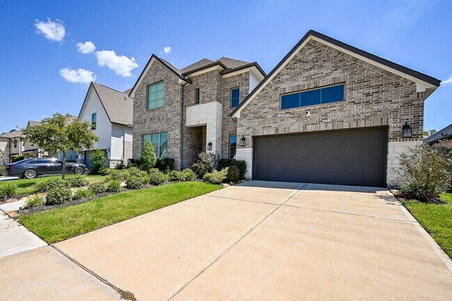 Building Photo - 9006 Meadow Bridge Dr