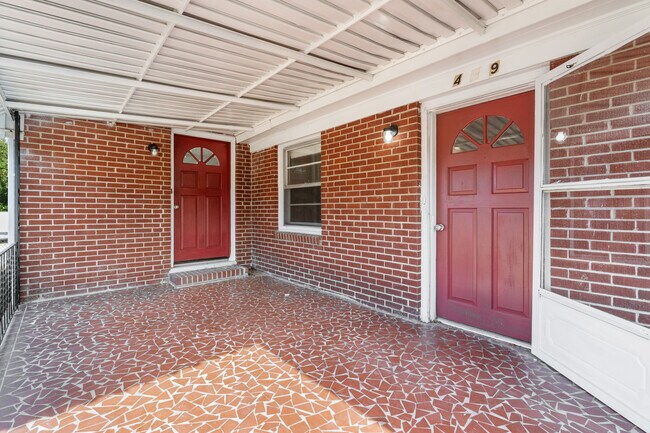Building Photo - 409 Wilkes Rd