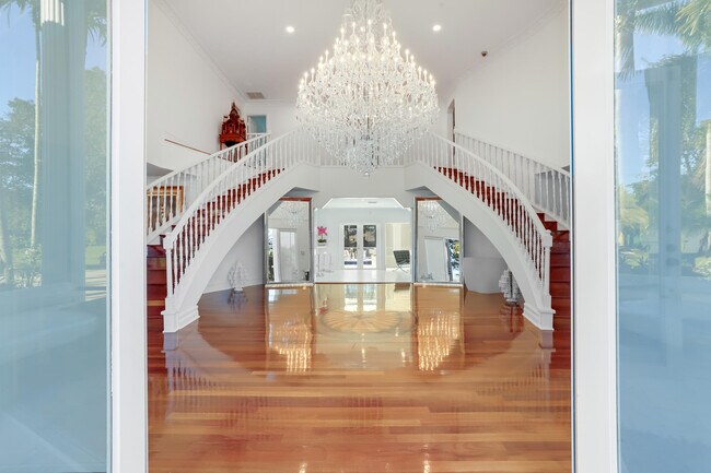 Building Photo - 16343 Sims Rd