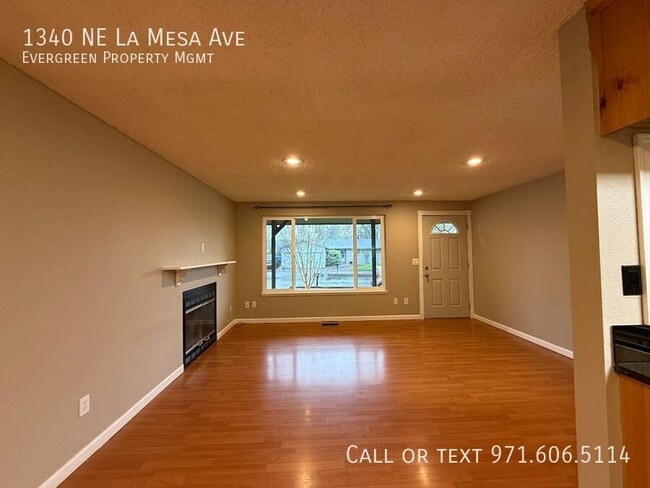 Building Photo - 1340 NE La Mesa Ave