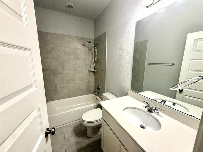 Building Photo - 312 Ancellotta Wy
