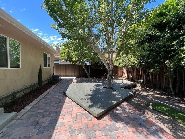 Building Photo - NEW Build (2022)!! 4BD/2BA (Lease out, pending signatures. Check back in a few days!)