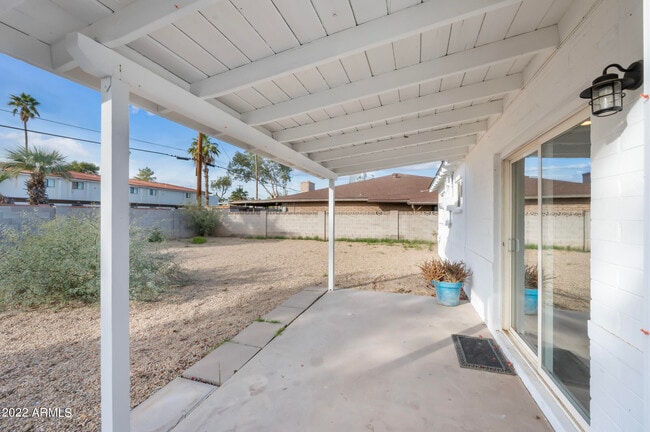Building Photo - 402 N 73rd St